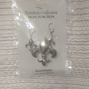 Silver Fleur-de-Lis Brooch & Dangle Earrings Set